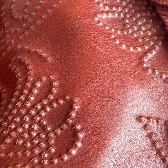 Kooba Sienna Dark Brown Leather Whip Stitched Embossed Floral Shoulder Bag EUC - Picture 12 of 16